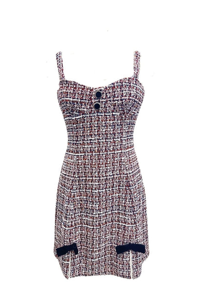 Mini-robe en tweed avec détails boutonnés – Classique et chic