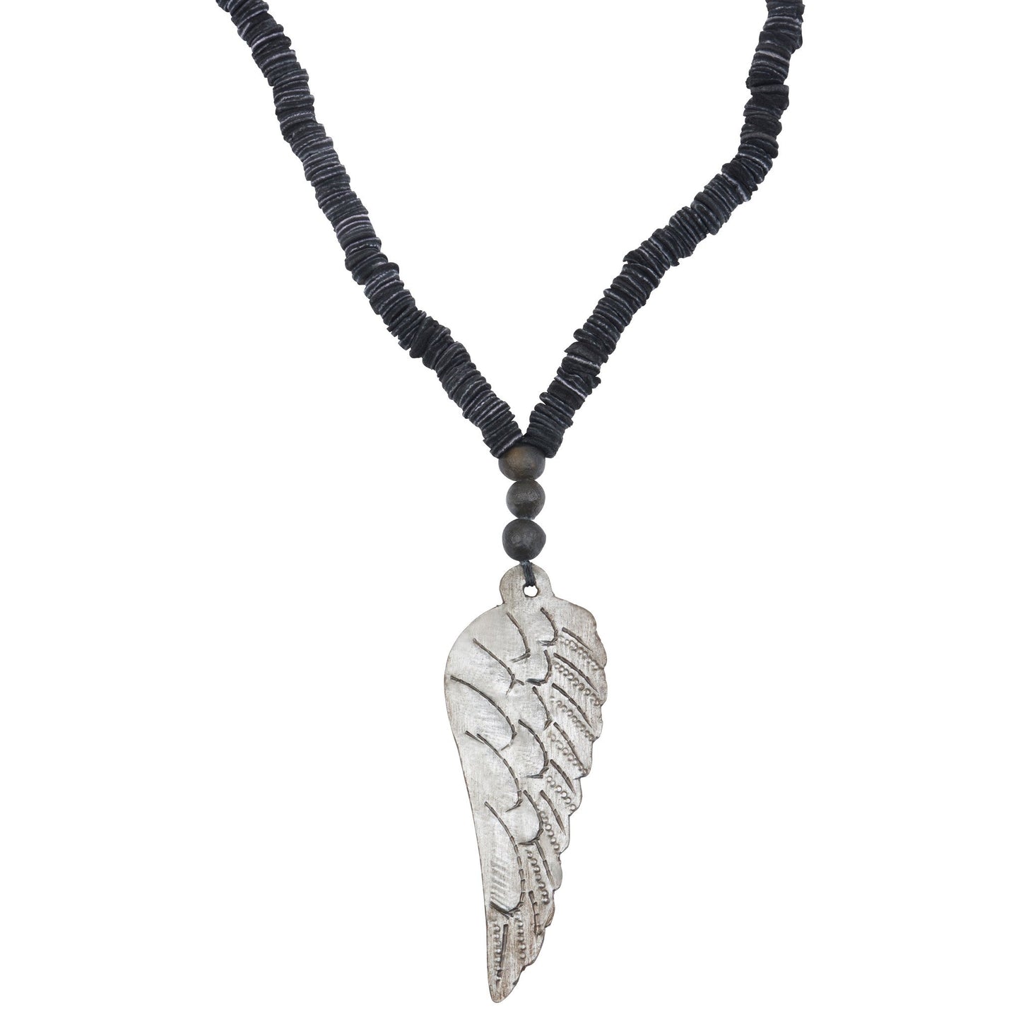 Collar de alas de cuero hecho en Haití