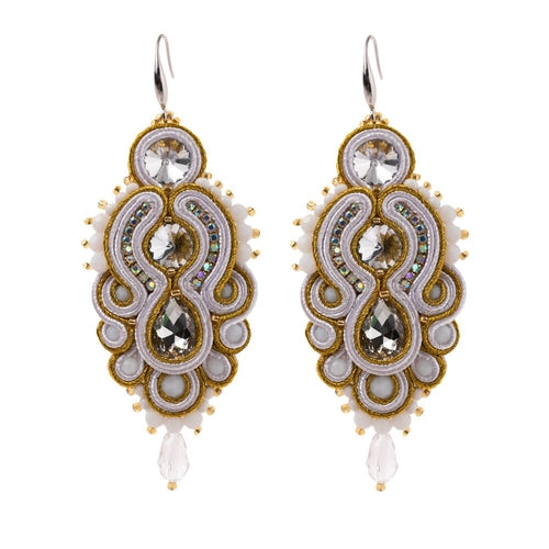 Pendientes de soutache hechos a mano