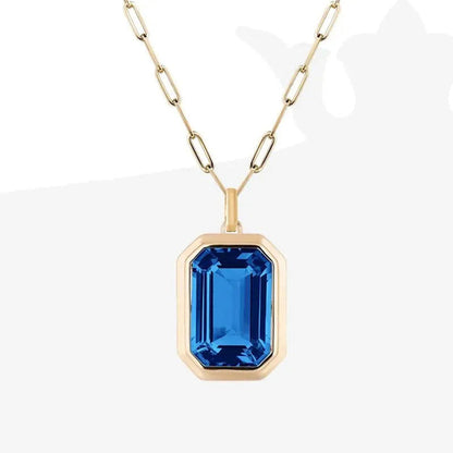 Magnifique collier pendentif carré géométrique en cristal