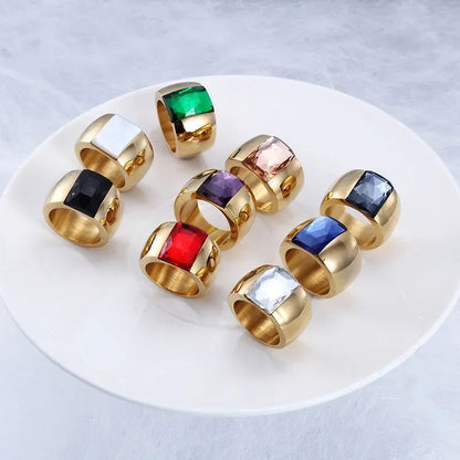 Anillo grande de piedra de cristal