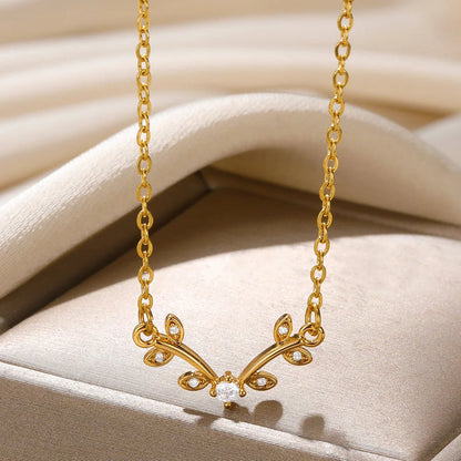 Collar de corazón con incrustaciones para mujer
