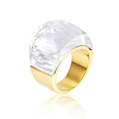 Anillo grande con piedra de cristal