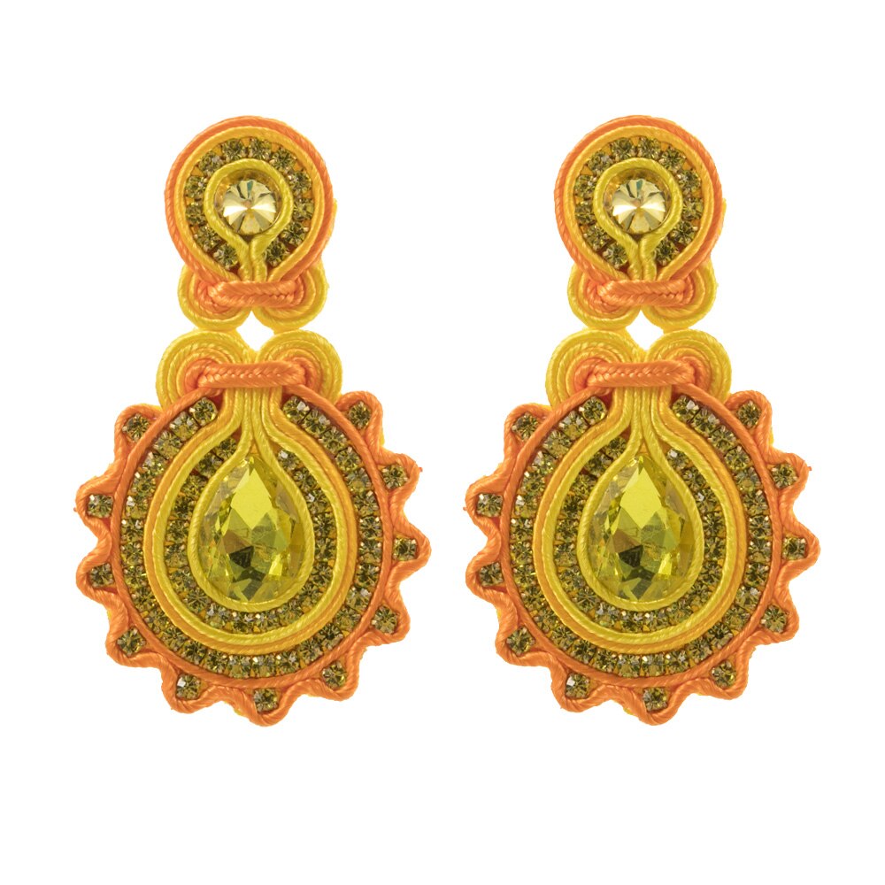 Pendientes de soutache hechos a mano