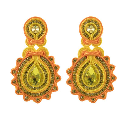 Pendientes de soutache hechos a mano