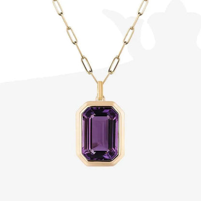 Hermoso collar con colgante de cristal cuadrado geométrico