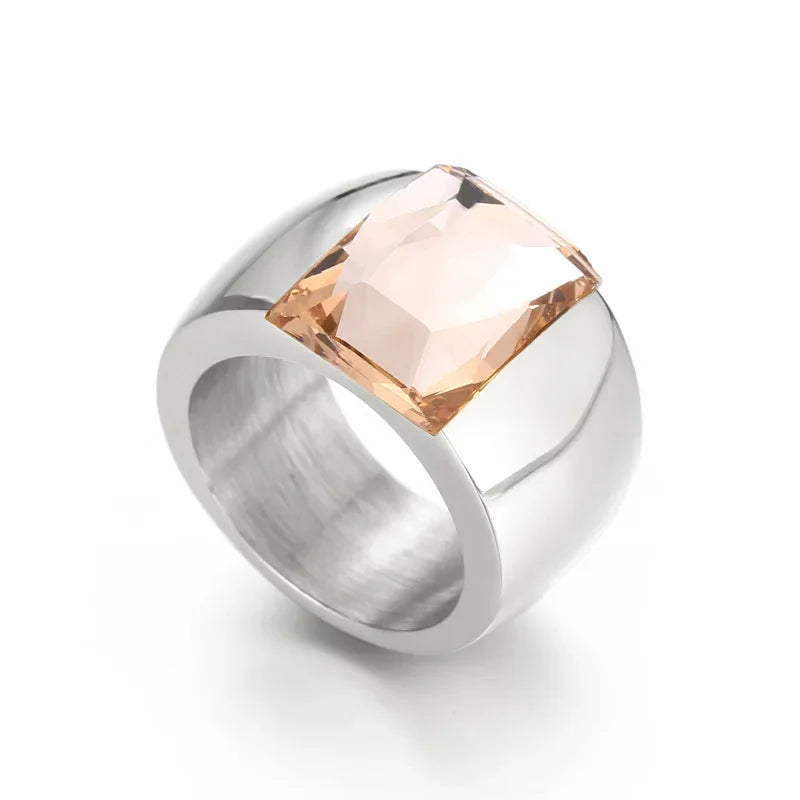 Anillo grande de piedra de cristal