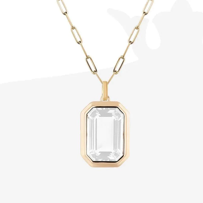 Hermoso collar con colgante de cristal cuadrado geométrico