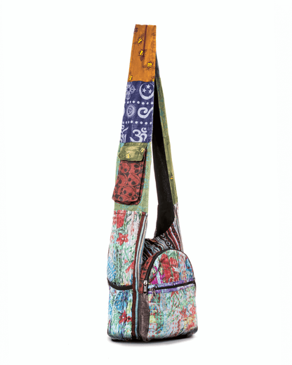 Bolso hobo vintage de patchwork con botella de agua de la colección Kathmandu