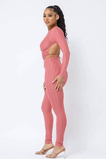 Ensemble haut et leggings à dos ouvert en nid d'abeille