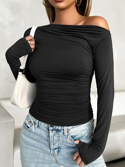 Camiseta de manga larga con un solo hombro fruncido