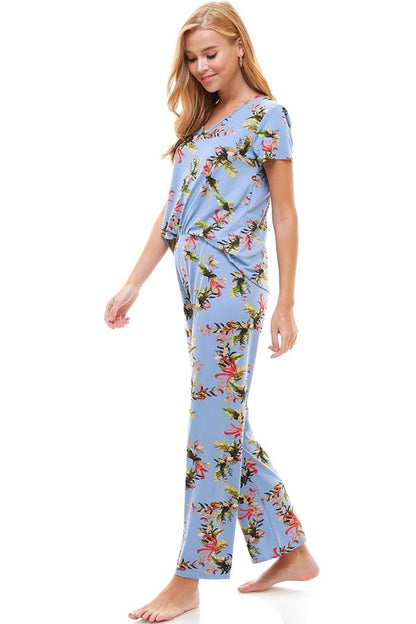 Ensemble de vêtements d'intérieur pour femme à manches courtes et pantalon à fleurs