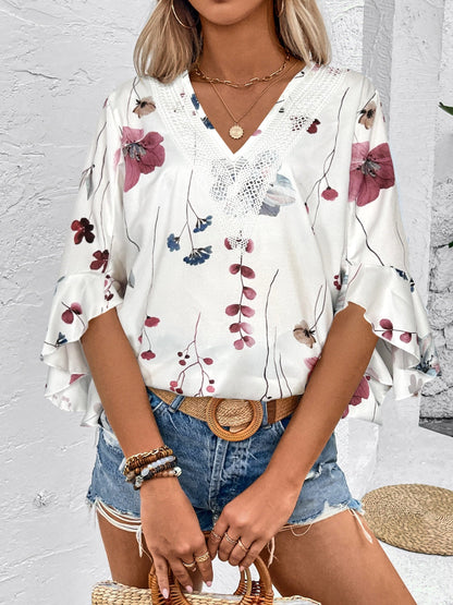 Blusa de media manga con escote en V, estampado con volantes color miel