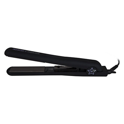 Fer plat Venice Babe Almost Famous de 1,25" avec plaques infusées de pierres précieuses de luxe