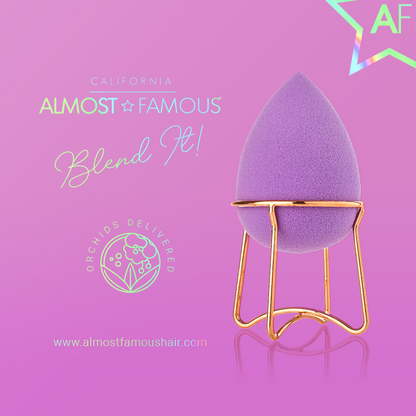 Blender de maquillage Almost Famous avec support en or rose