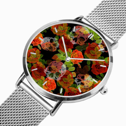 Reloj de cuarzo ultrafino de acero inoxidable con calaveras florales de Jacki Easlick