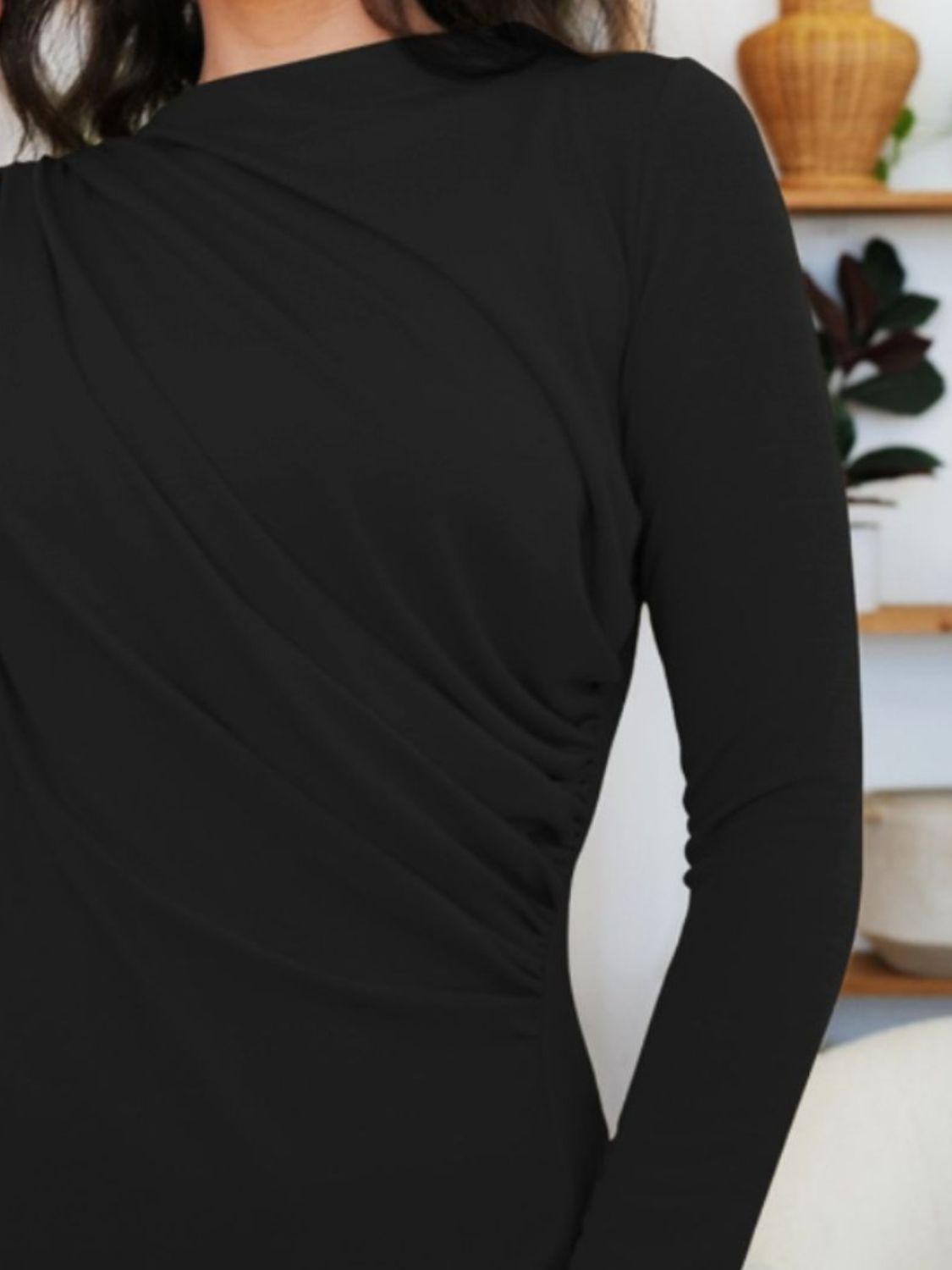 Camiseta de manga larga con cuello alto fruncido