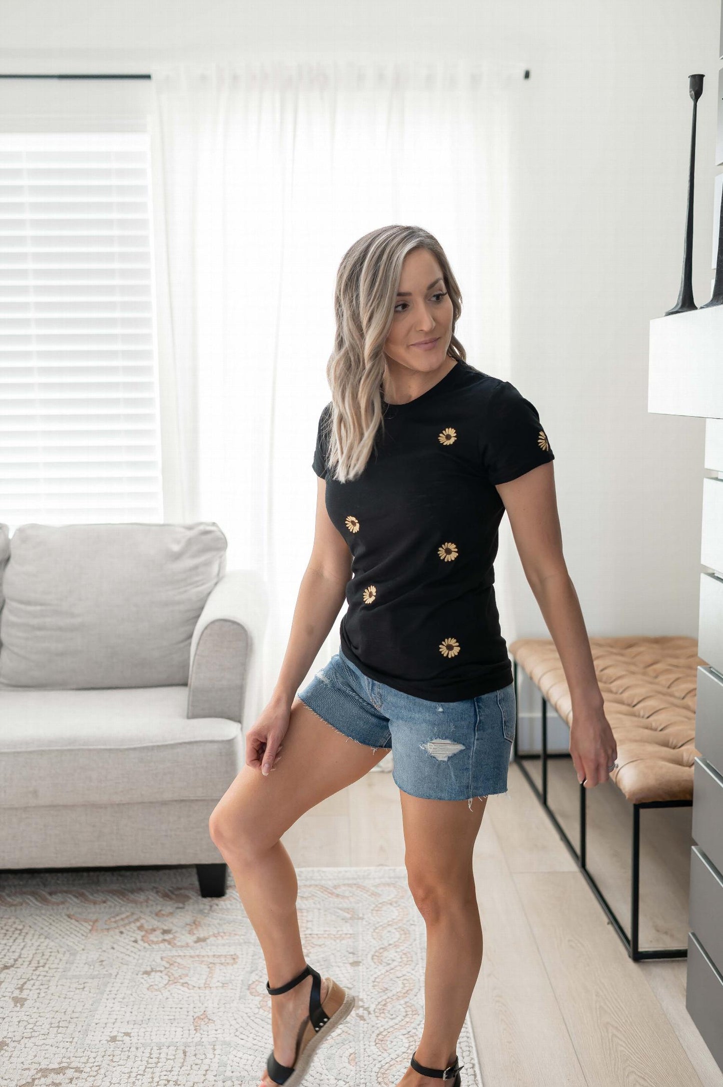 T-shirts à manches S flammés avec broderie florale