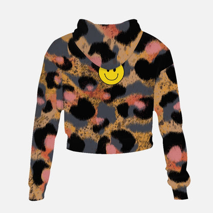 Sudadera corta con estampado de leopardo y cara feliz de Jacki Easlick 