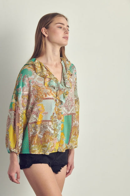 Blusa de patchwork con cuello en V y volantes