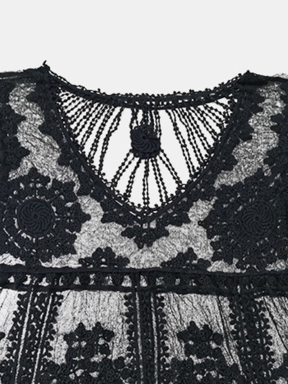 Vestido de encaje con cuello redondo