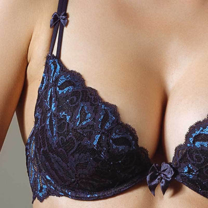 Soutien-gorge push-up plongeant en dentelle Lavinia Dare Me Rose poudré