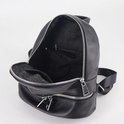 Mochila elegante de cuero negro