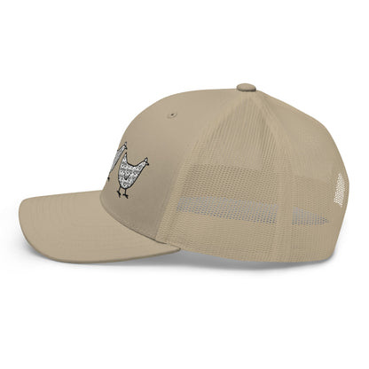Casquette de camionneur Jacki Easlick Three Chickens