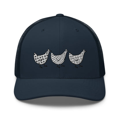 Casquette de camionneur Jacki Easlick Three Chickens