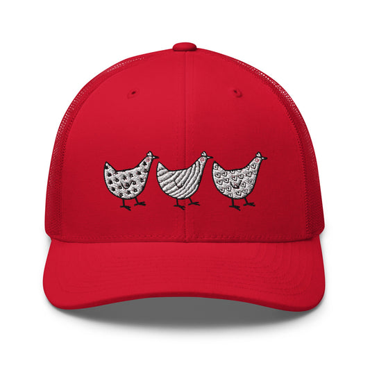 Casquette de camionneur Jacki Easlick Three Chickens