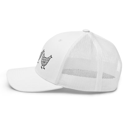 Casquette de camionneur Jacki Easlick Three Chickens